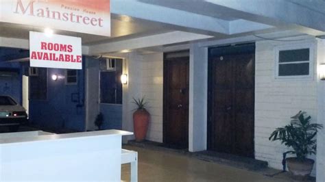 Mainstreet Pension House by RedDoorz, Bacolod, Philippines.